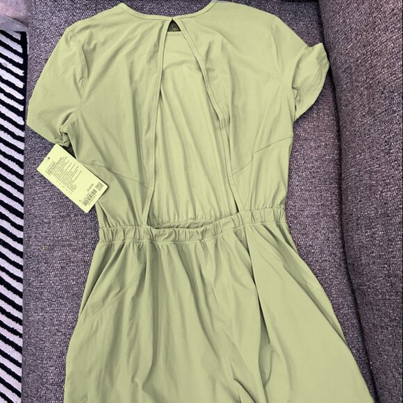 Lululemon Open Back Romper NWT SZ 8 - Picture 4 of 5